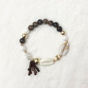 5/$15 🩷 MUST BUNDLE Women’s Shell & Bead Stretch Bracelet in White, Brown & Gold
